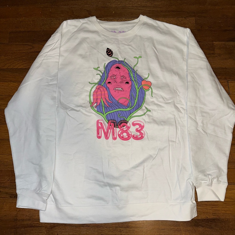 M83 crewneck sweater 
Size XXL
BRAND NEW